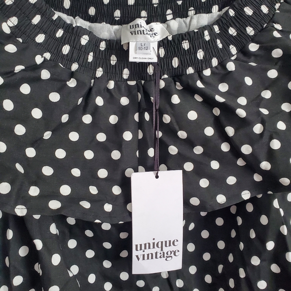 Unique Vintage 1950s White & Black Polka Dot Off Shoulder Ruffle Top Large - Picture 2 of 3